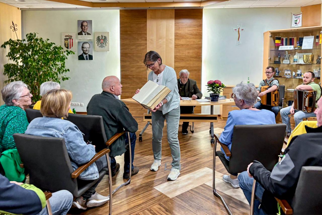 Lange Nacht der BibliOÖtheken - "Wie es früher bei uns einmal war" 